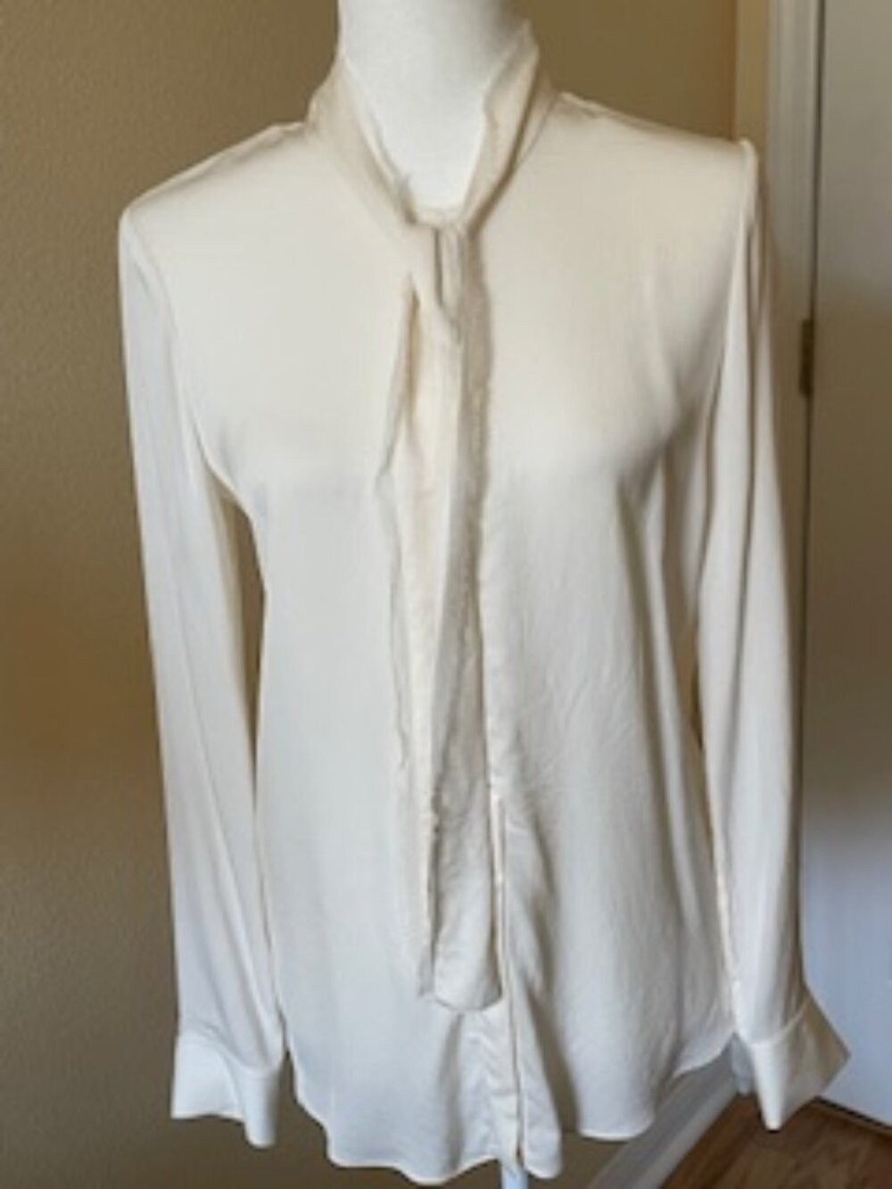 Theory Silk Long-Sleeved Cream Blouse - size S/P